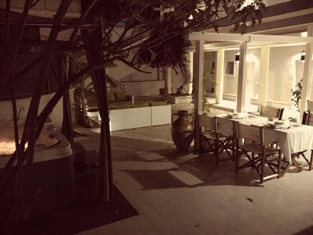 Mina Accomodation トロペーア エクステリア 写真