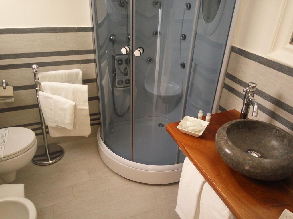 Mina Accomodation トロペーア エクステリア 写真